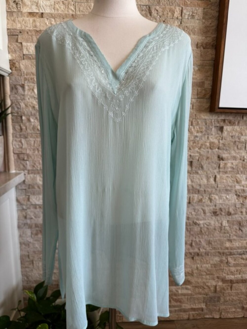I.e. Aqua Flowy sheer V-Neck top 100% Silk Size XL